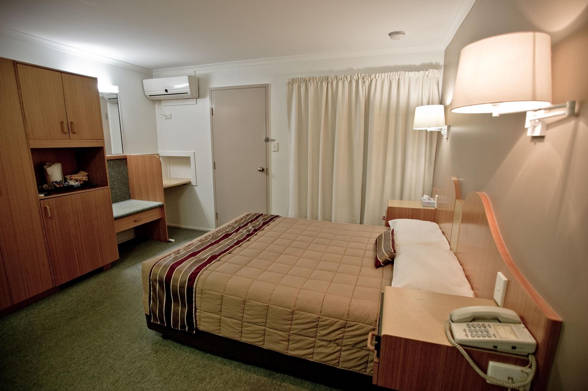 Centrepoint Motor Inn ロックハンプトン エクステリア 写真