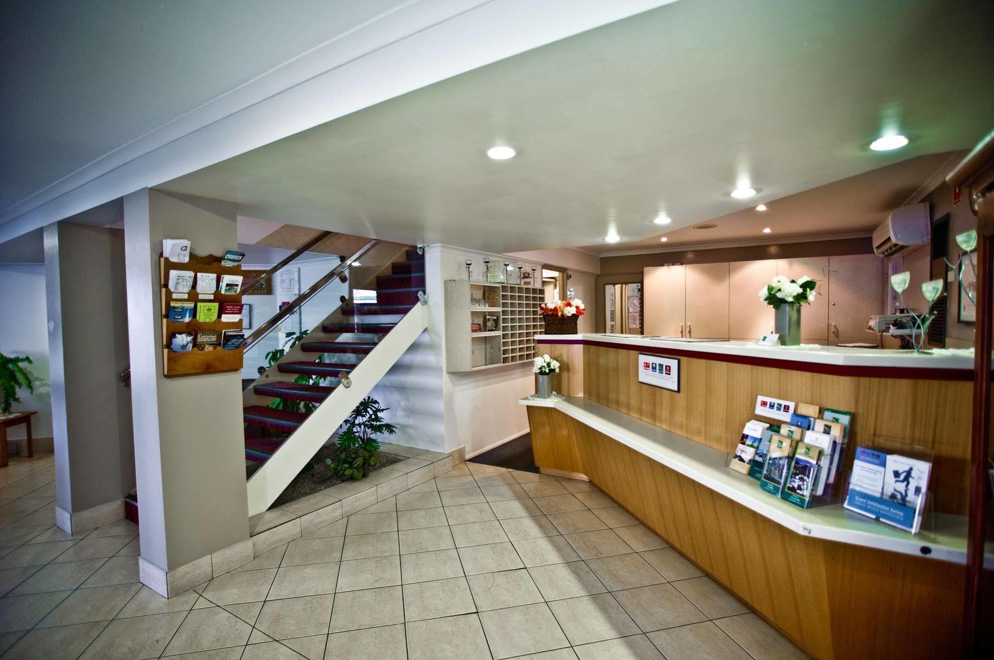 Centrepoint Motor Inn ロックハンプトン エクステリア 写真
